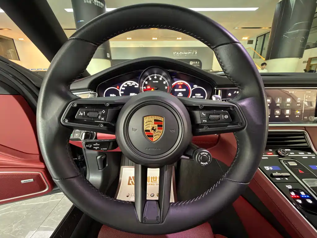 Porsche Panamera 2023 — фото 18