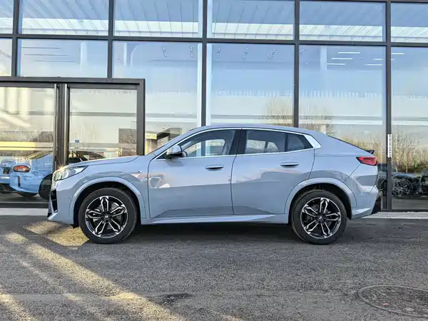 BMW X2 2024