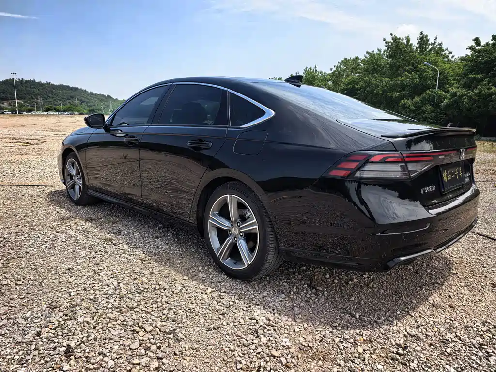 Honda Accord 2025 — фото 16