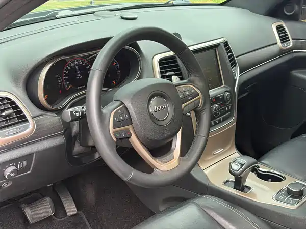 Jeep Grand Cherokee 2016