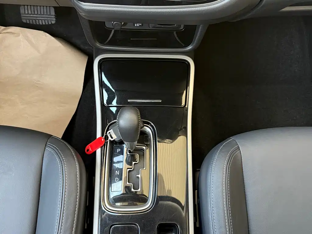 Mitsubishi Outlander 2019 — фото 14