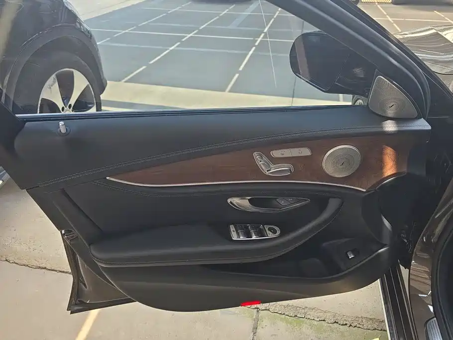 Mercedes-Benz E-Class 2017