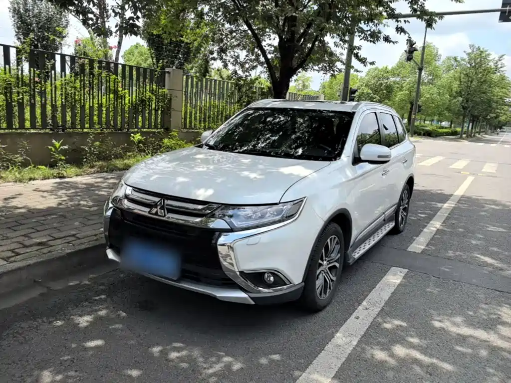 Mitsubishi Outlander 2017