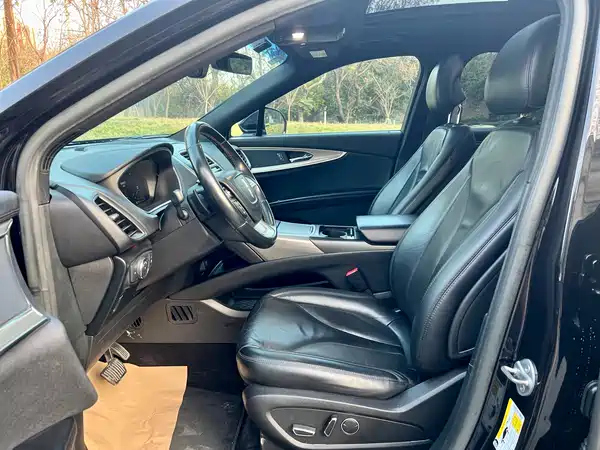 Lincoln Nautilus 2019