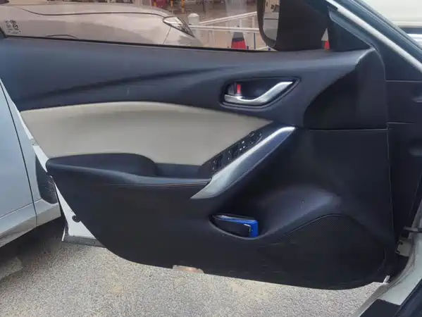 Mazda Atenza 2016