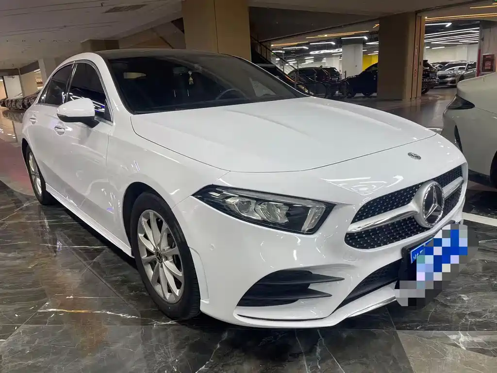 Mercedes-Benz A-Class 2020 — фото 3
