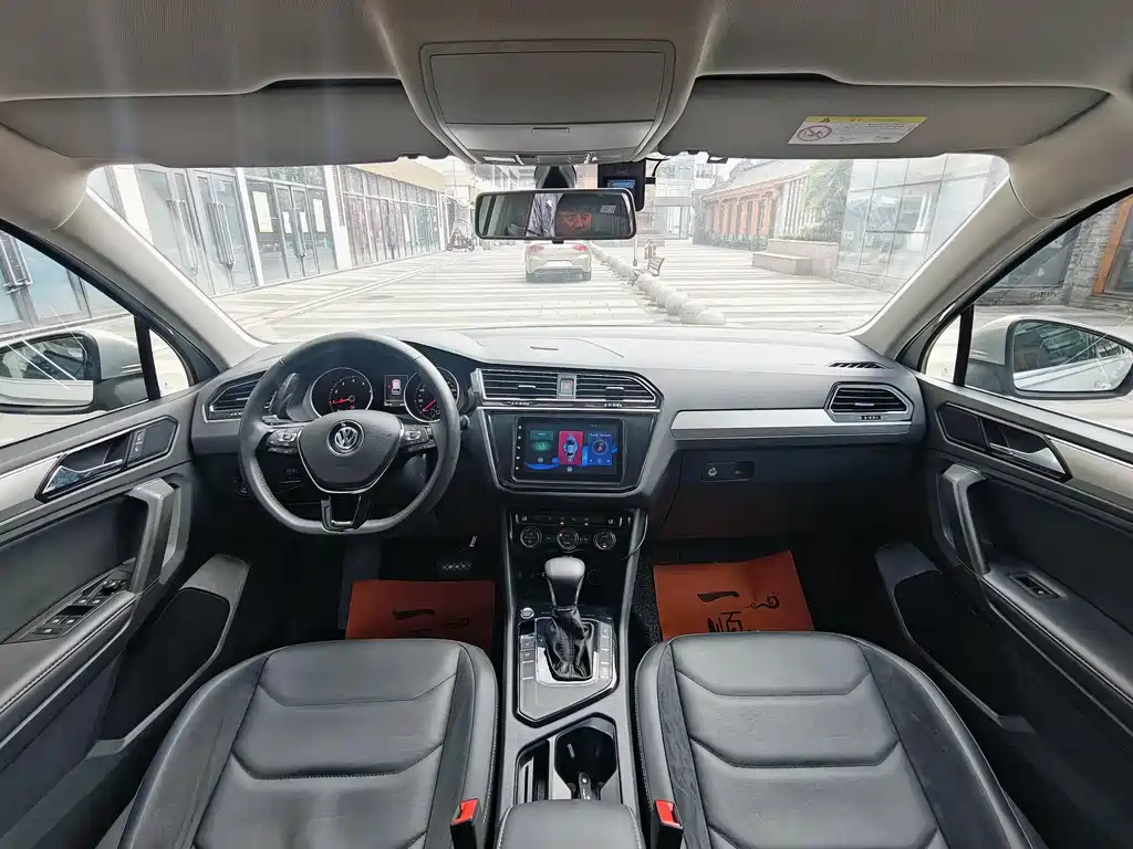Volkswagen Tiguan L 2017 — фото 17