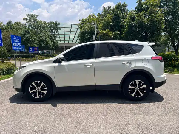 Toyota RAV4 2019