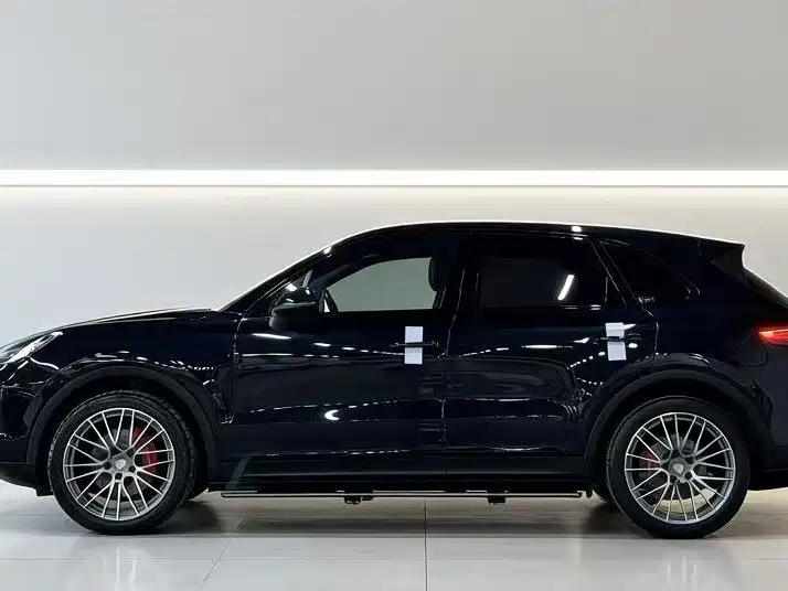 Porsche Cayenne 2020 — фото 3