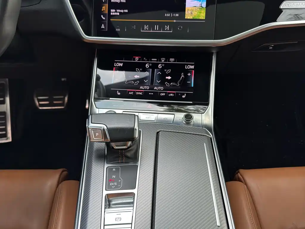 Audi A7L 2022 — фото 16