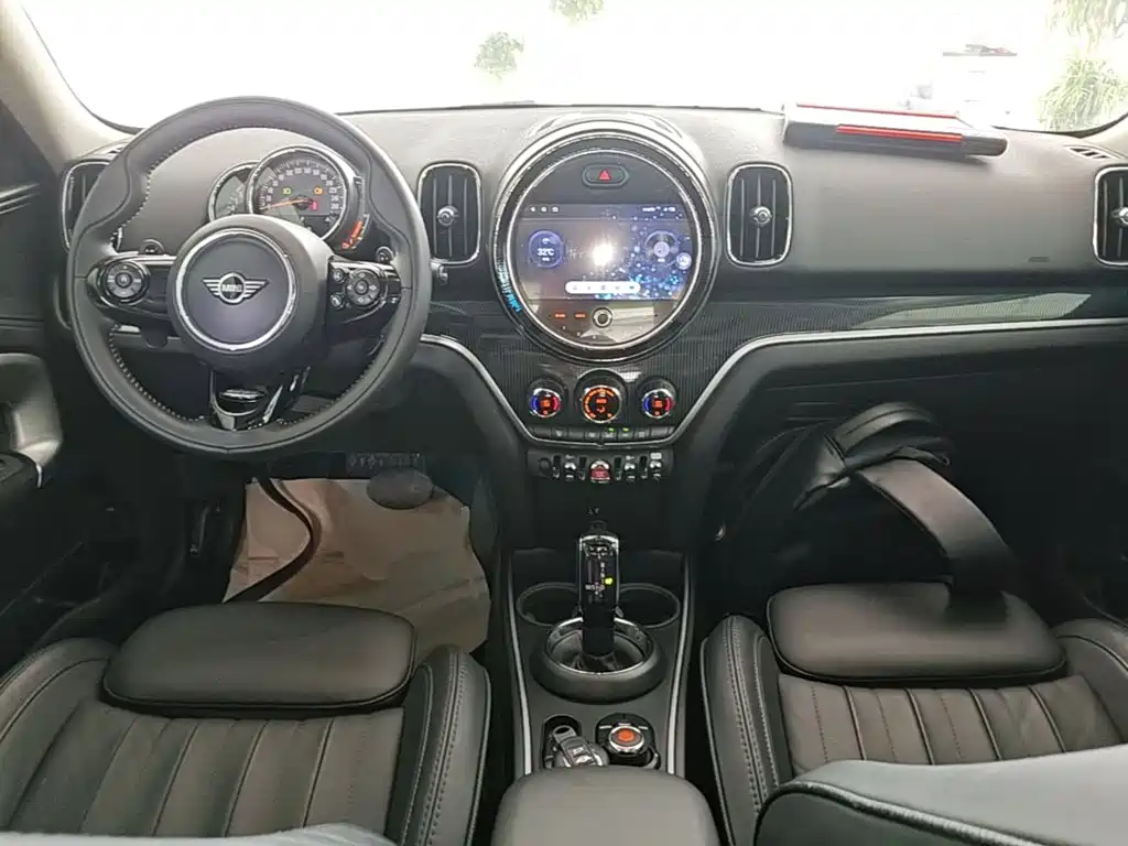MINI Countryman 2020 — фото 10