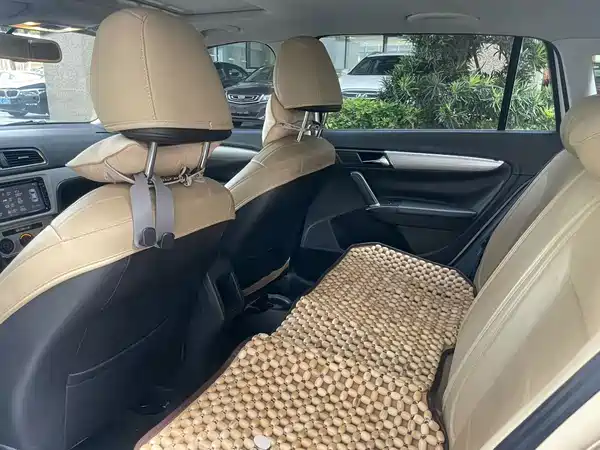 Volkswagen Gran Lavida 2015