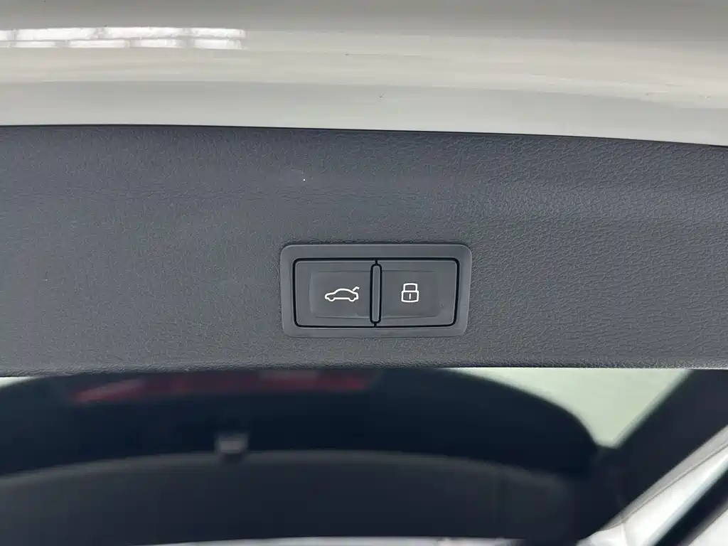 Audi Q3 2022 — фото 15
