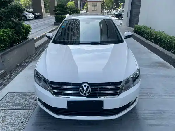 Volkswagen Gran Lavida 2015