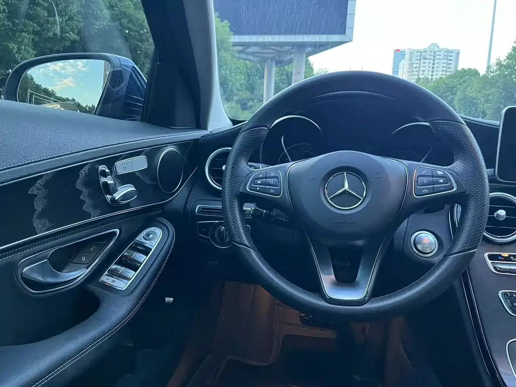 Mercedes-Benz C-Class 2019 — фото 22