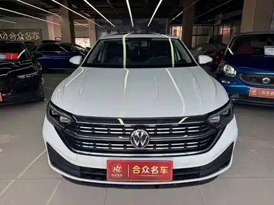 Volkswagen Sagitar 2024