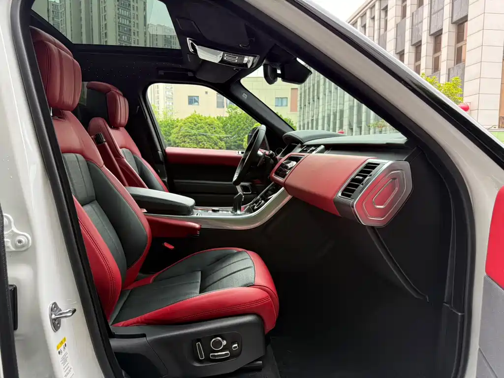Land Rover Sport 2019 — фото 12
