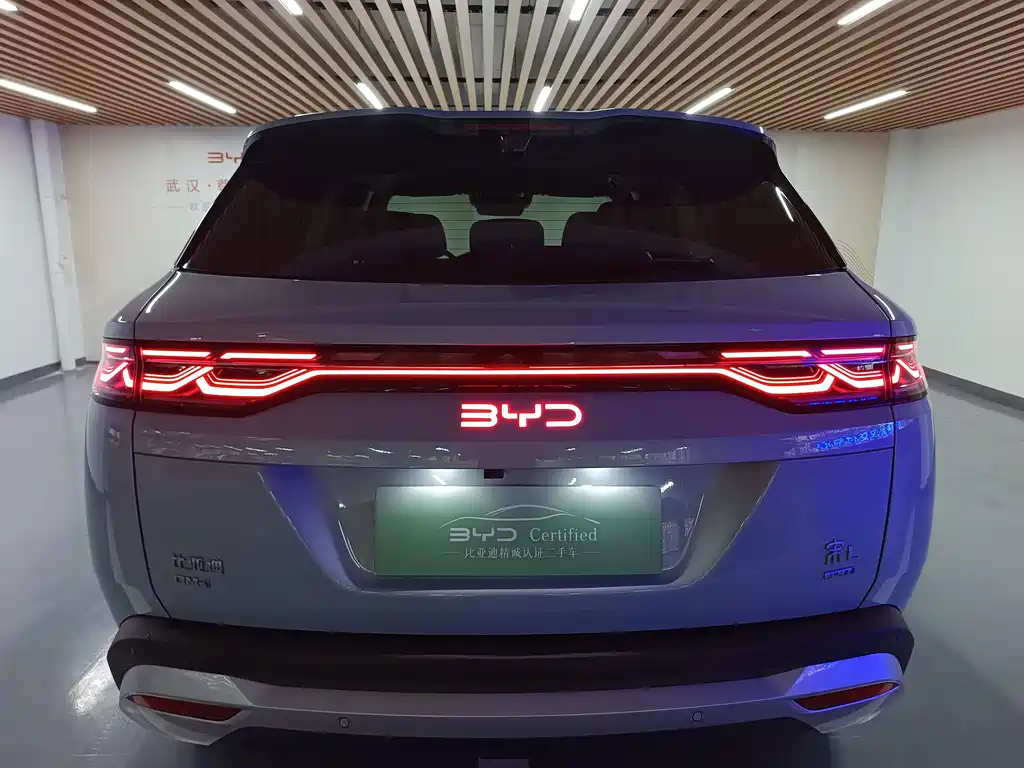 BYD Song L DM-i 2025 — фото 19