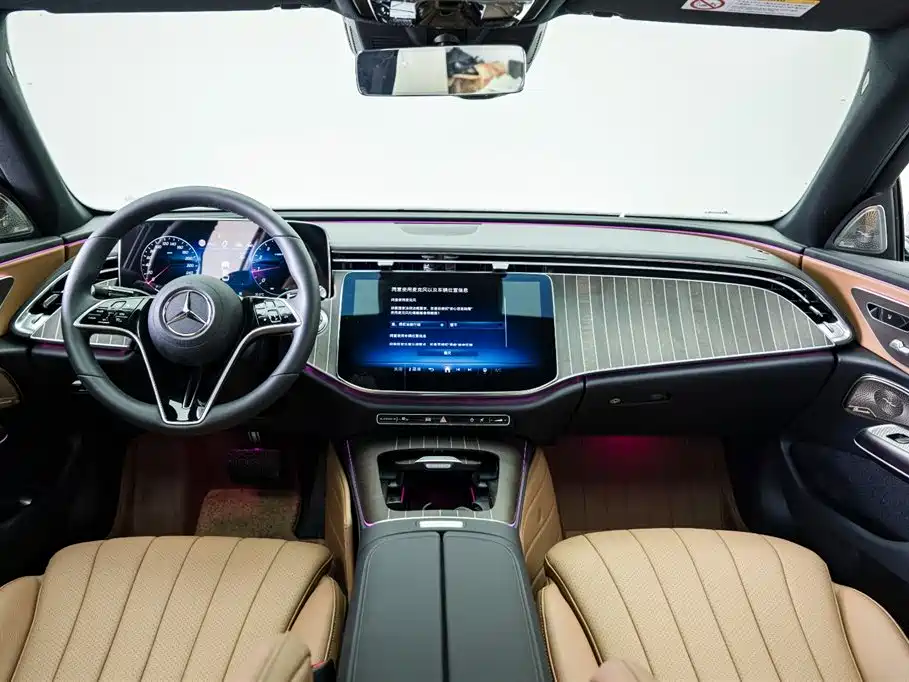 Mercedes-Benz E-Class 2025 — фото 6