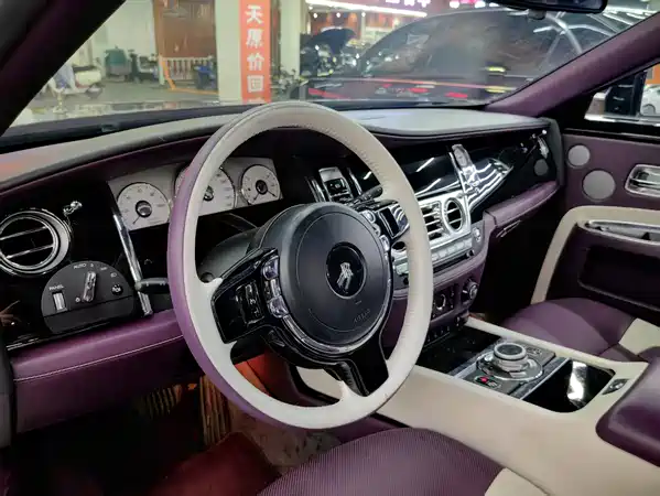 Rolls-Royce Ghost 2015