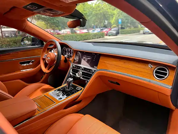 Bentley Flying Spur 2021