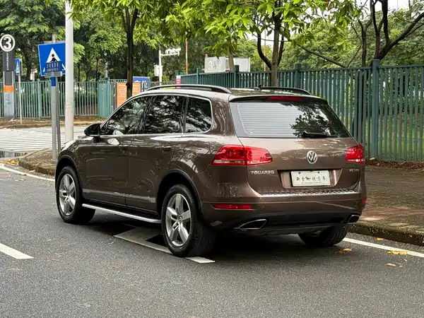 Volkswagen Touareg 2014