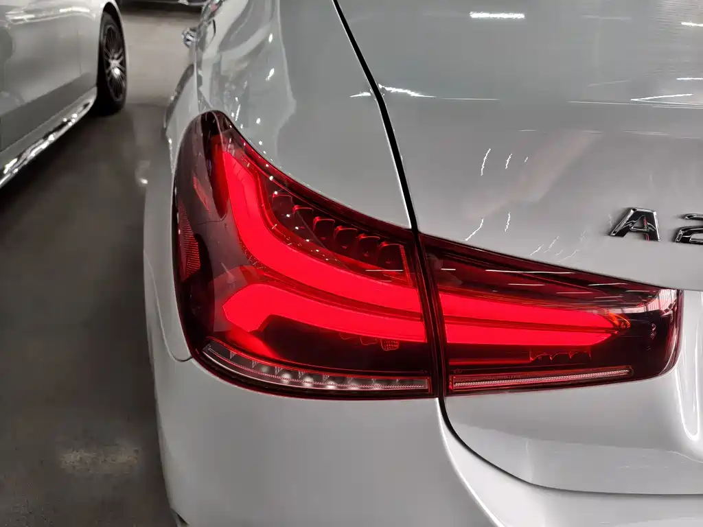Mercedes-Benz A-Class 2021 — фото 16