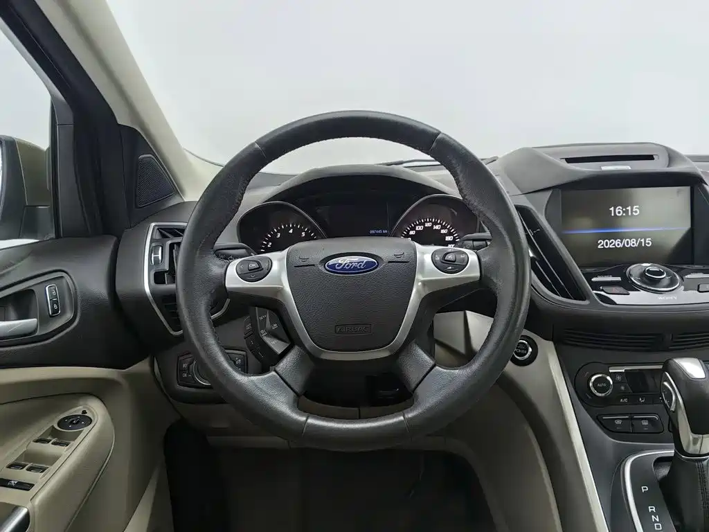 Ford Kuga 2014 — фото 11