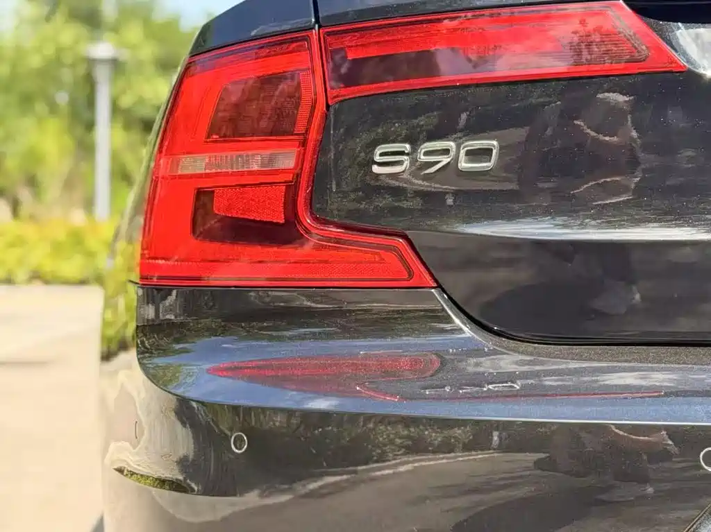 Volvo S90 2019 — фото 19