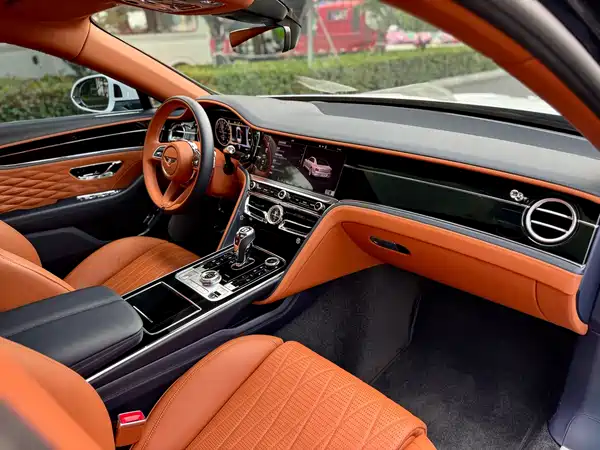 Bentley Flying Spur Plug-In Hybrid 2023