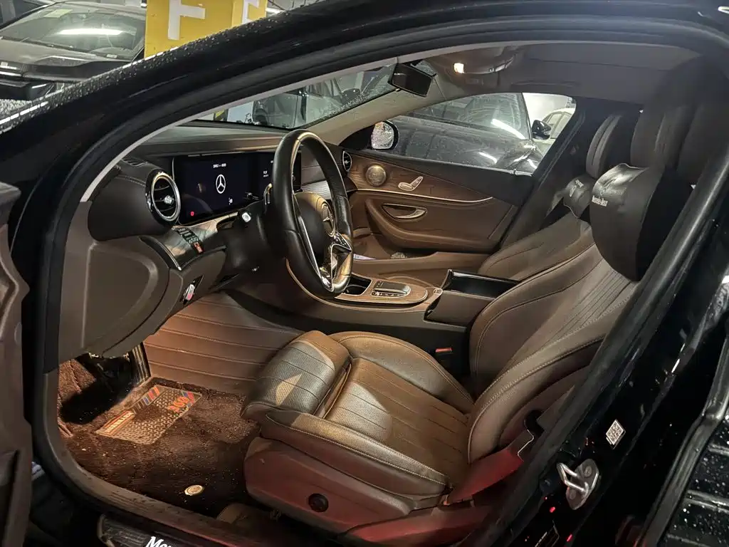 Mercedes-Benz E-Class 2023
