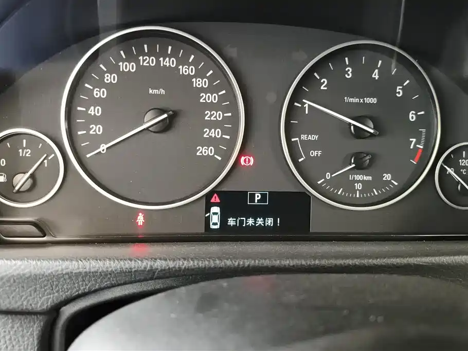 BMW 3 Series 2014 — фото 14