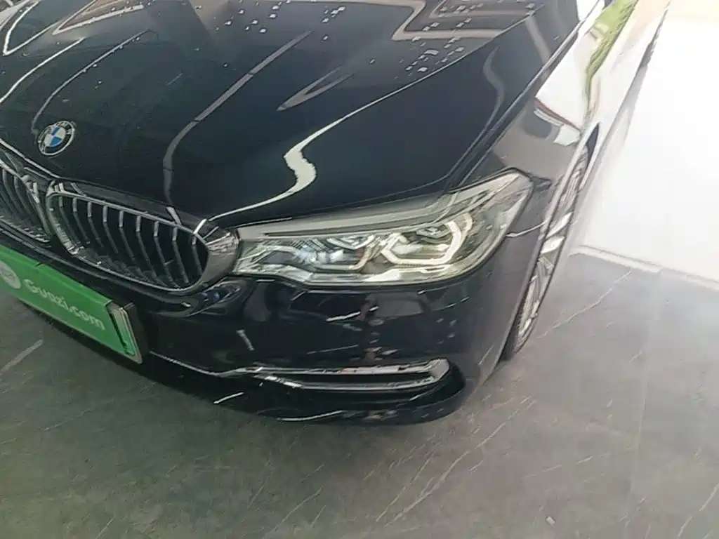 BMW 5 Series New Energy 2019 — фото 24