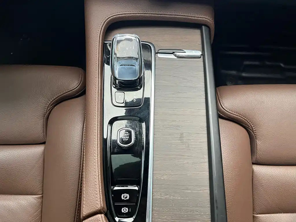 Volvo S90 2022 — фото 33