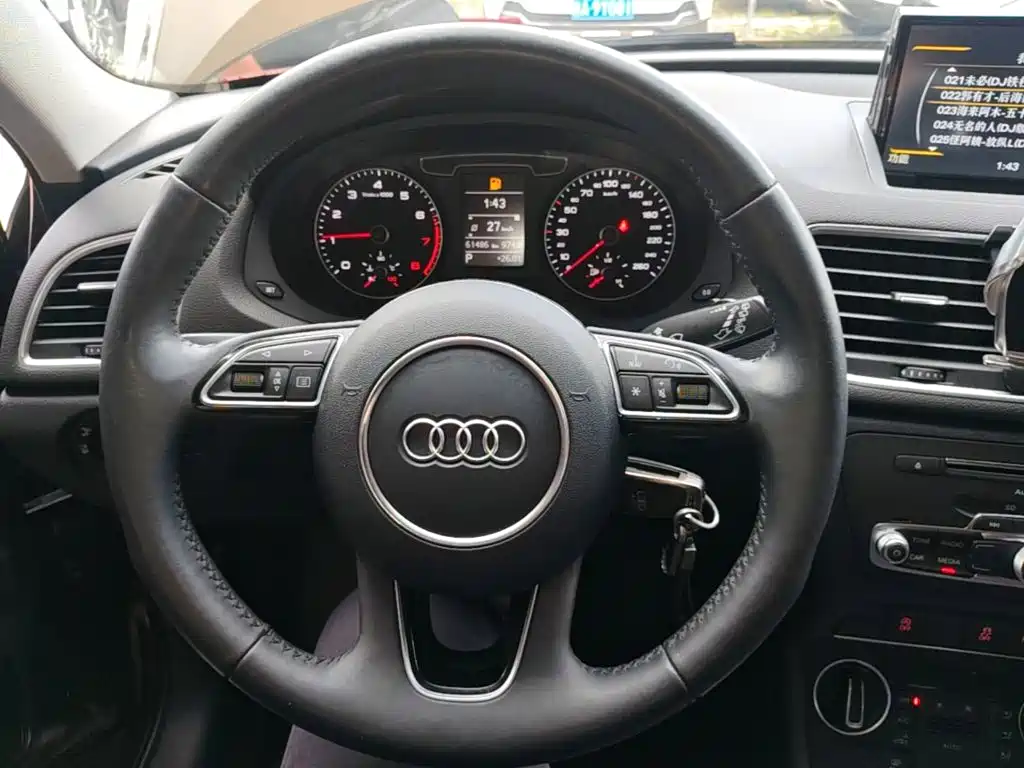 Audi Q3 2018 — фото 11