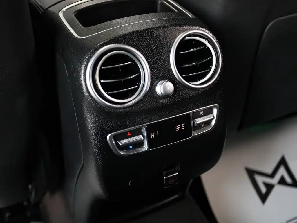 Mercedes-Benz GLC 2022 — фото 14