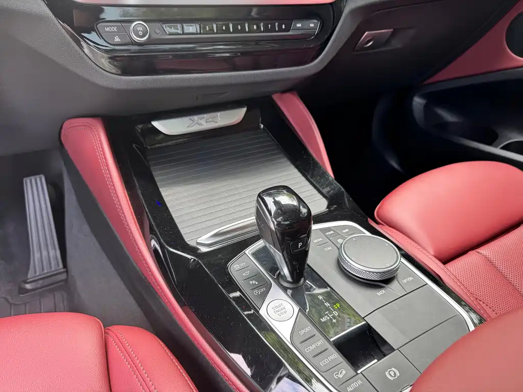 BMW X4 2022 — фото 11