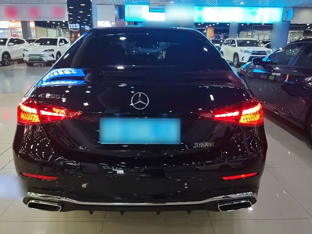 Mercedes-Benz C-Class 2025