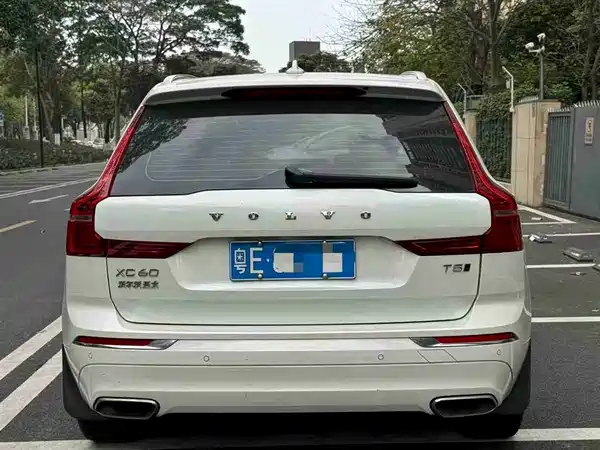 Volvo XC60 2021