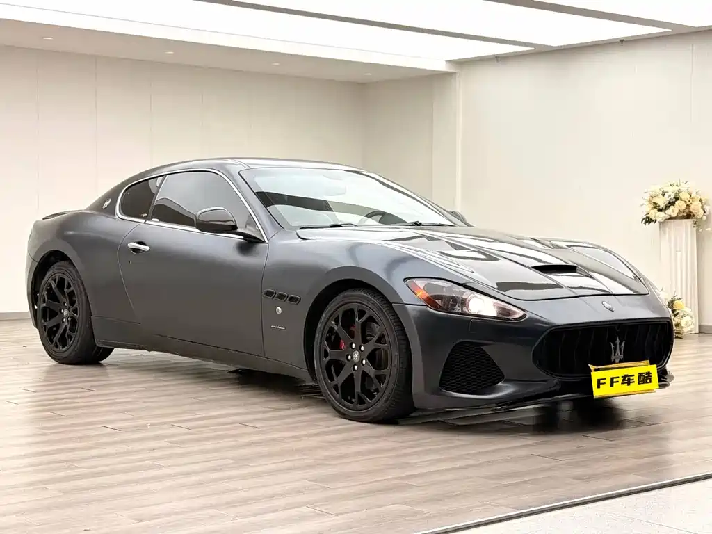 Maserati Granturismo 2012 — фото 3