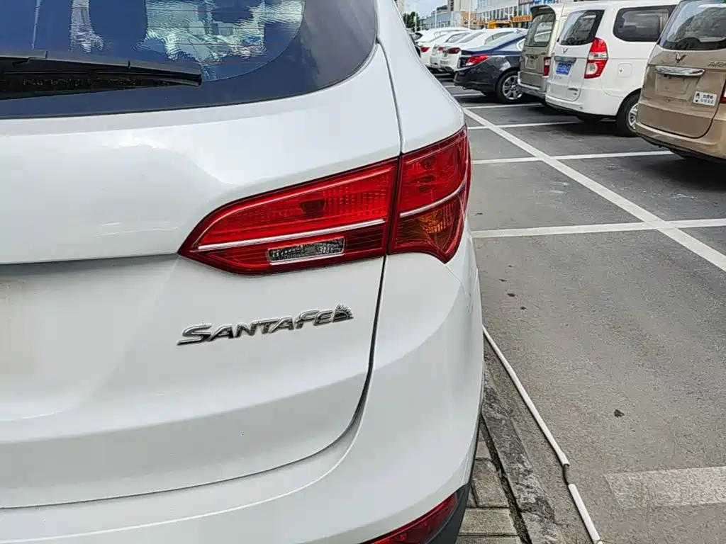 Hyundai Santa Fe 2016 — фото 8