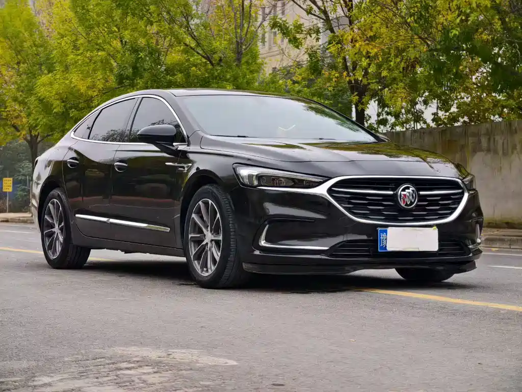 Buick LaCrosse 2020 — фото 1