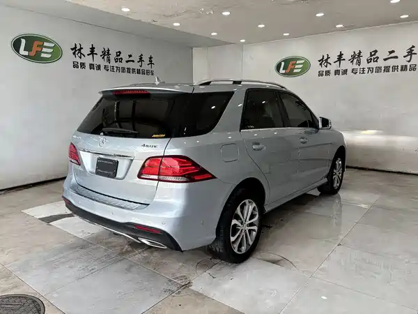 Mercedes-Benz GLE 2016