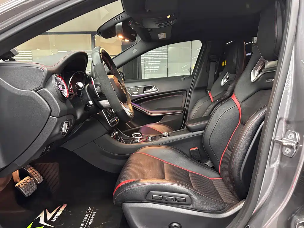 Mercedes-Benz GLA AMG 2019