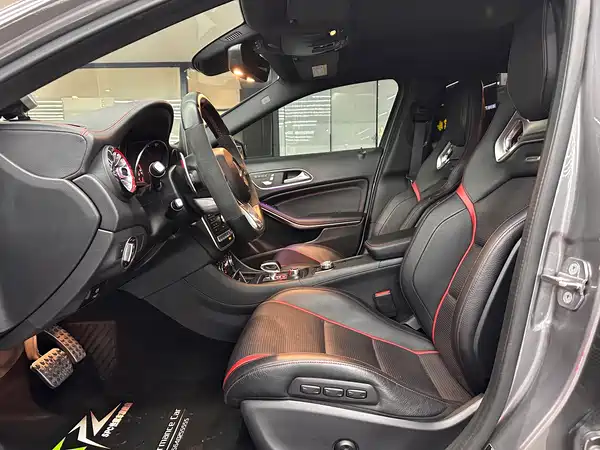 Mercedes-Benz GLA AMG 2019
