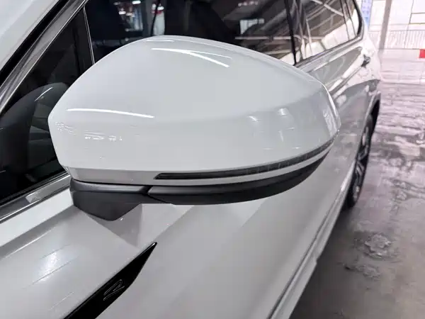 Volkswagen Tiguan L 2022