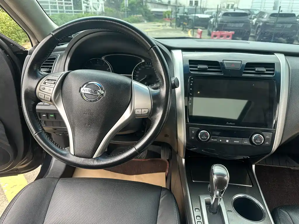 Nissan Teana 2015 — фото 6