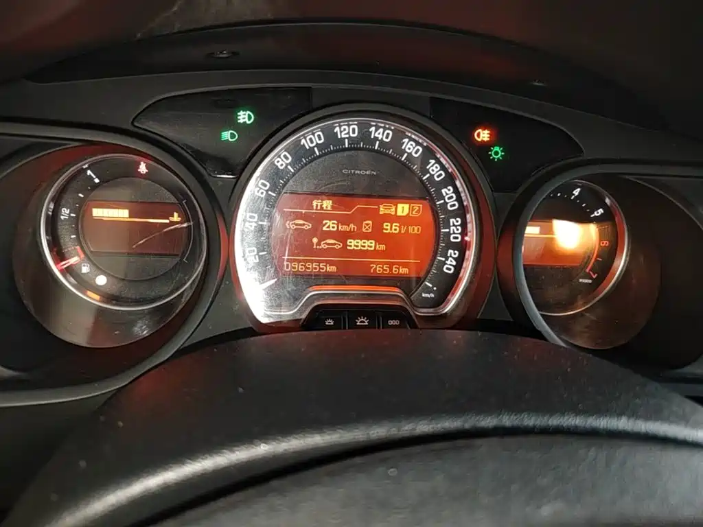 Citroën C5 2015 — фото 12
