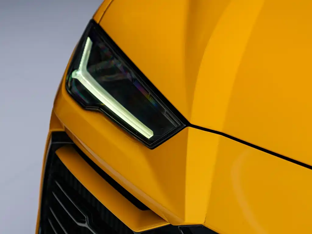 Lamborghini Urus 2019 — фото 20