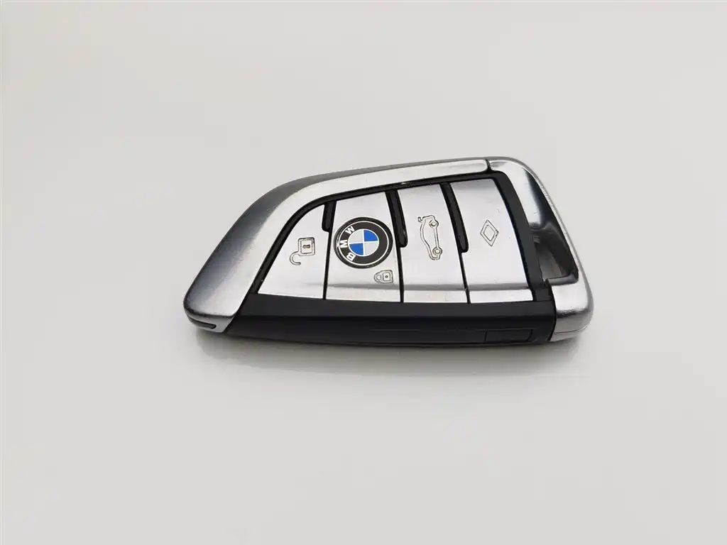 BMW 5 Series 2018 — фото 19